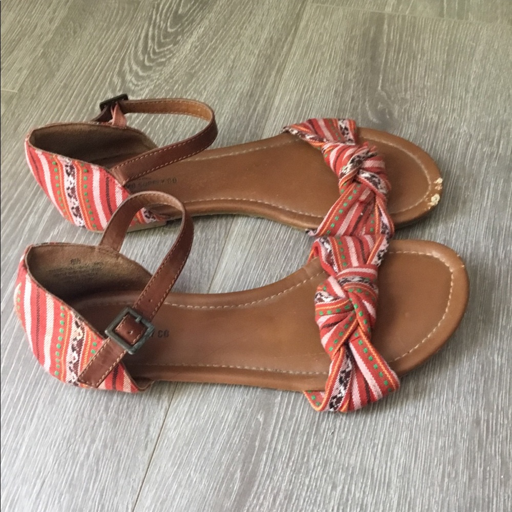 Mossimo Tribal Print Sandals